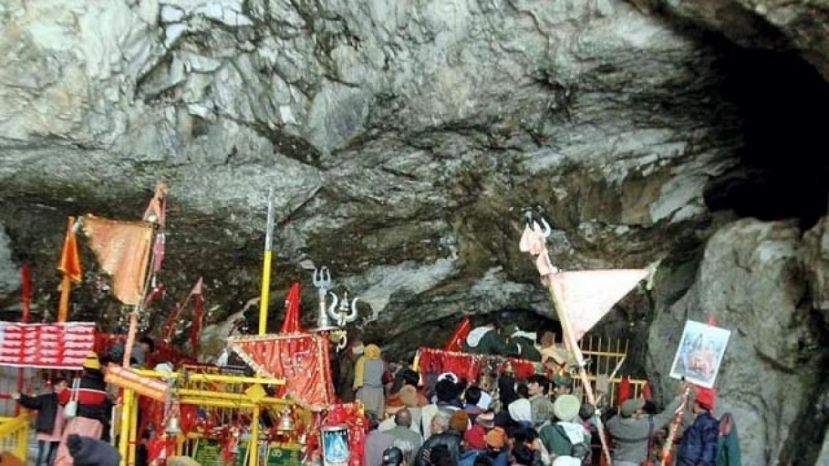 Another 1,767 pilgrims leave for Amarnath from Jammu